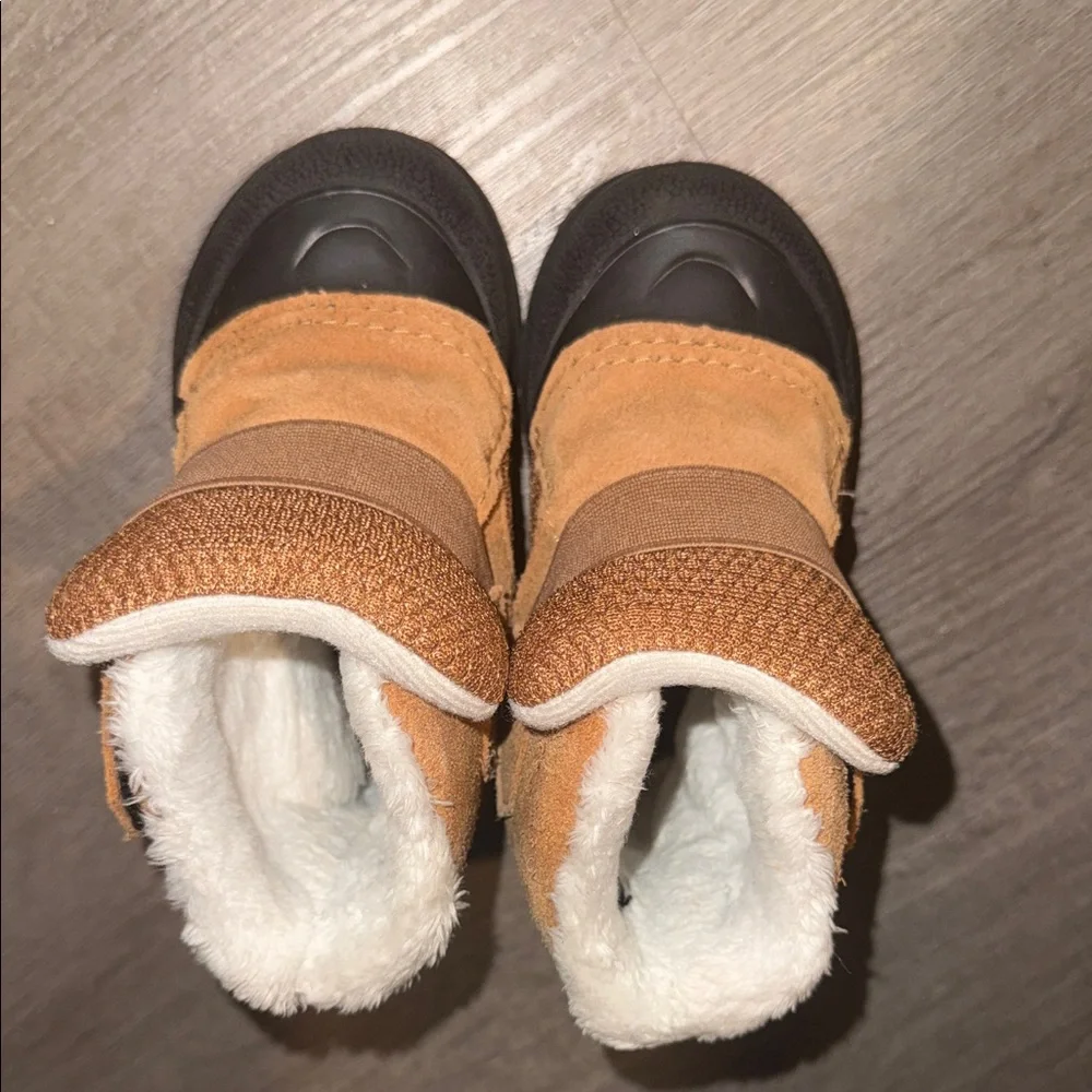 The North Face Kids Brown and Black Winter Boots
